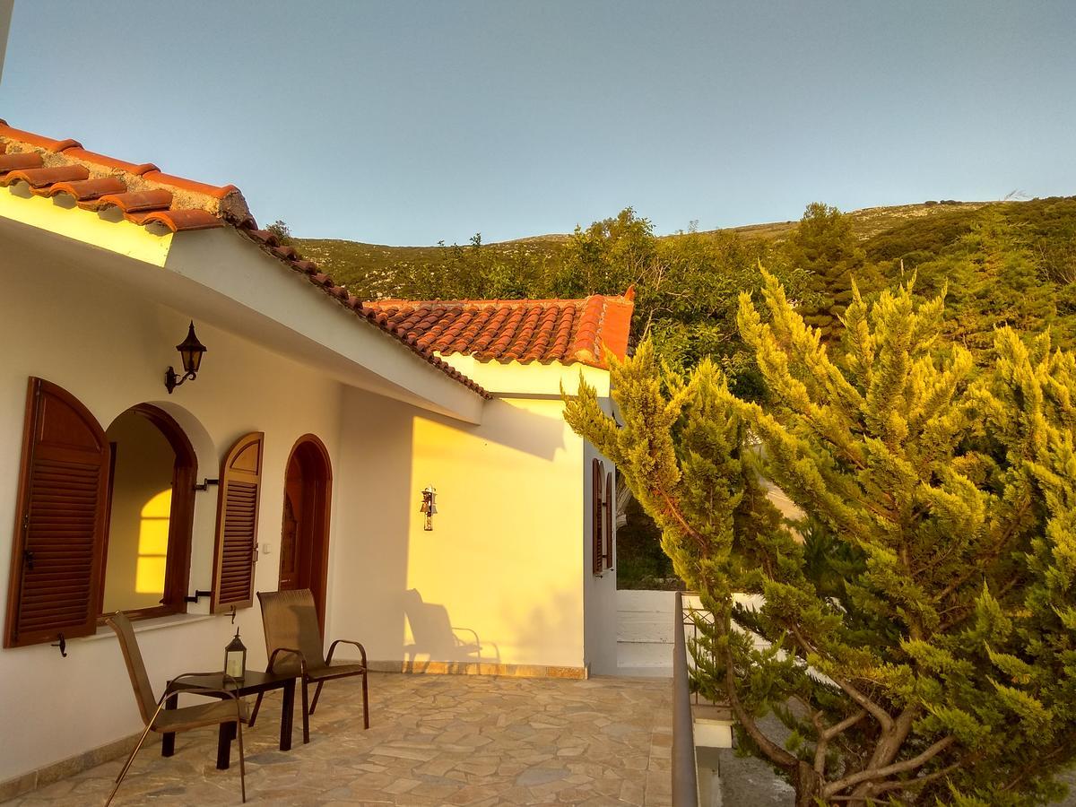Gabriel Residence Kardhakata Exterior photo